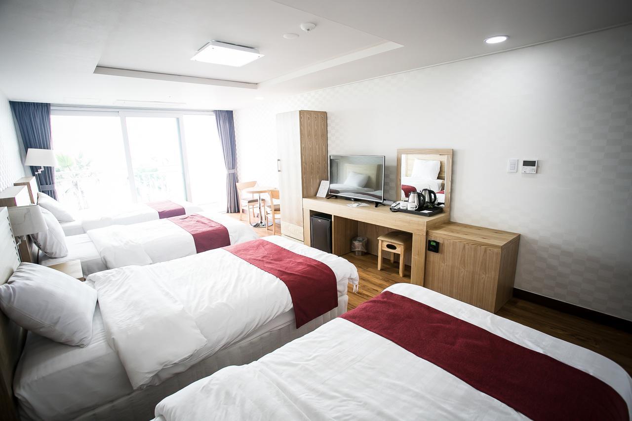 Breeze Bay Hotel Seogwipo Eksteriør bilde