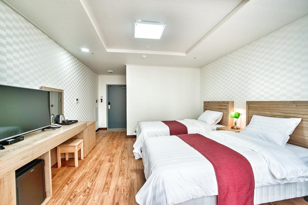 Breeze Bay Hotel Seogwipo Eksteriør bilde