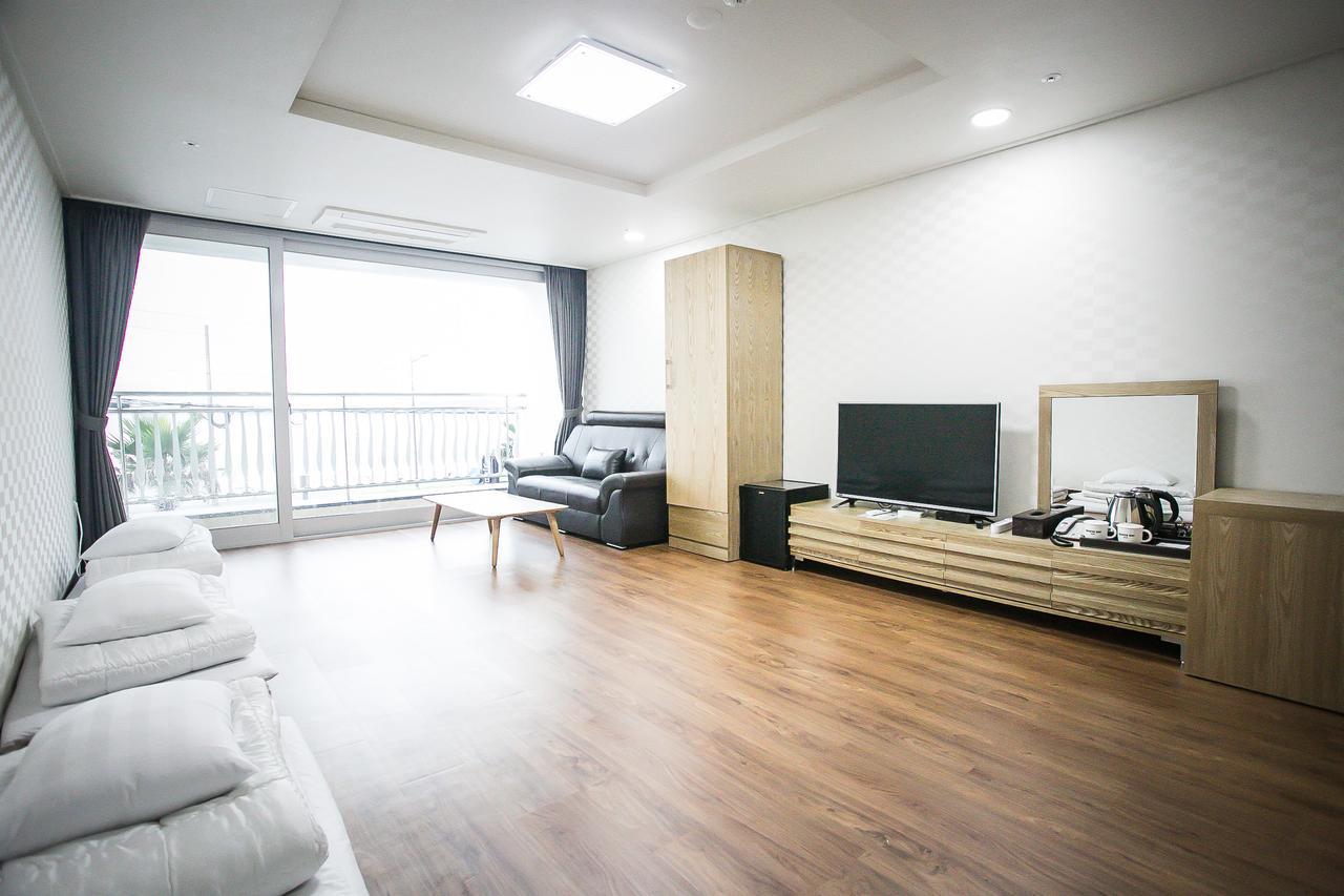 Breeze Bay Hotel Seogwipo Eksteriør bilde