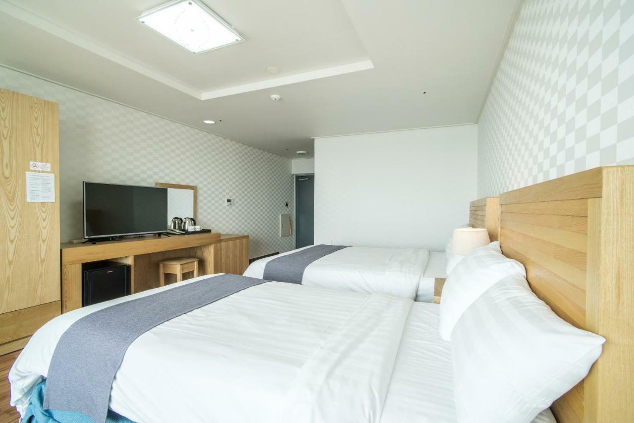 Breeze Bay Hotel Seogwipo Eksteriør bilde