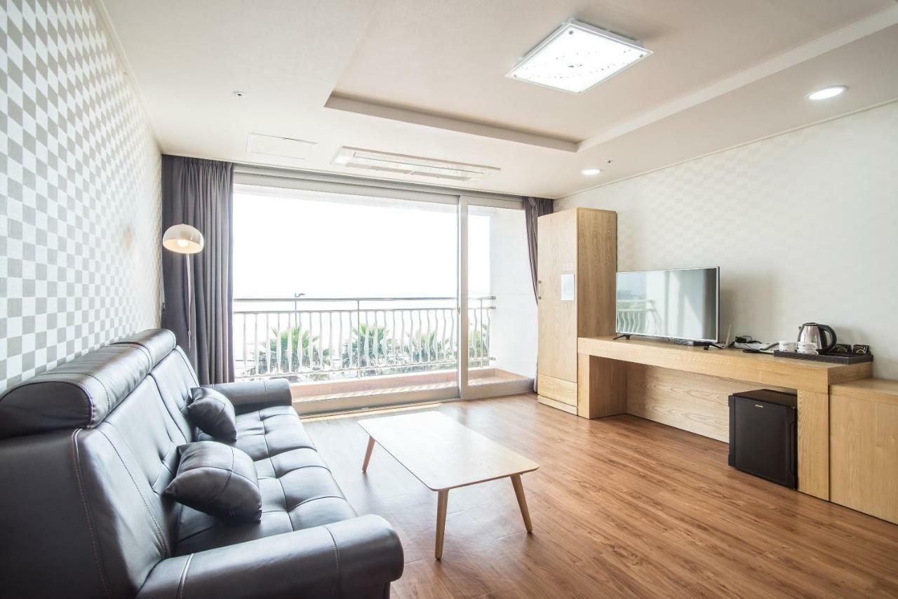 Breeze Bay Hotel Seogwipo Eksteriør bilde