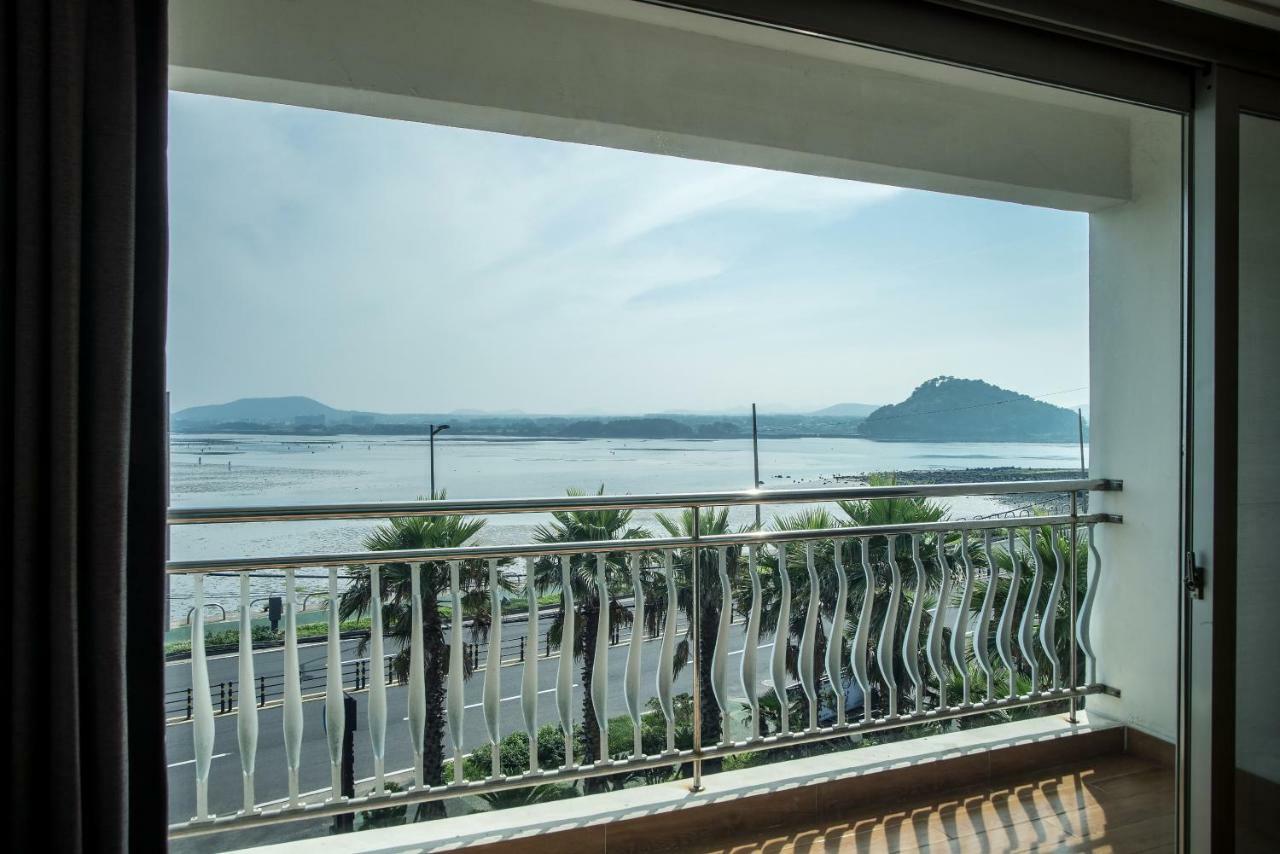 Breeze Bay Hotel Seogwipo Eksteriør bilde