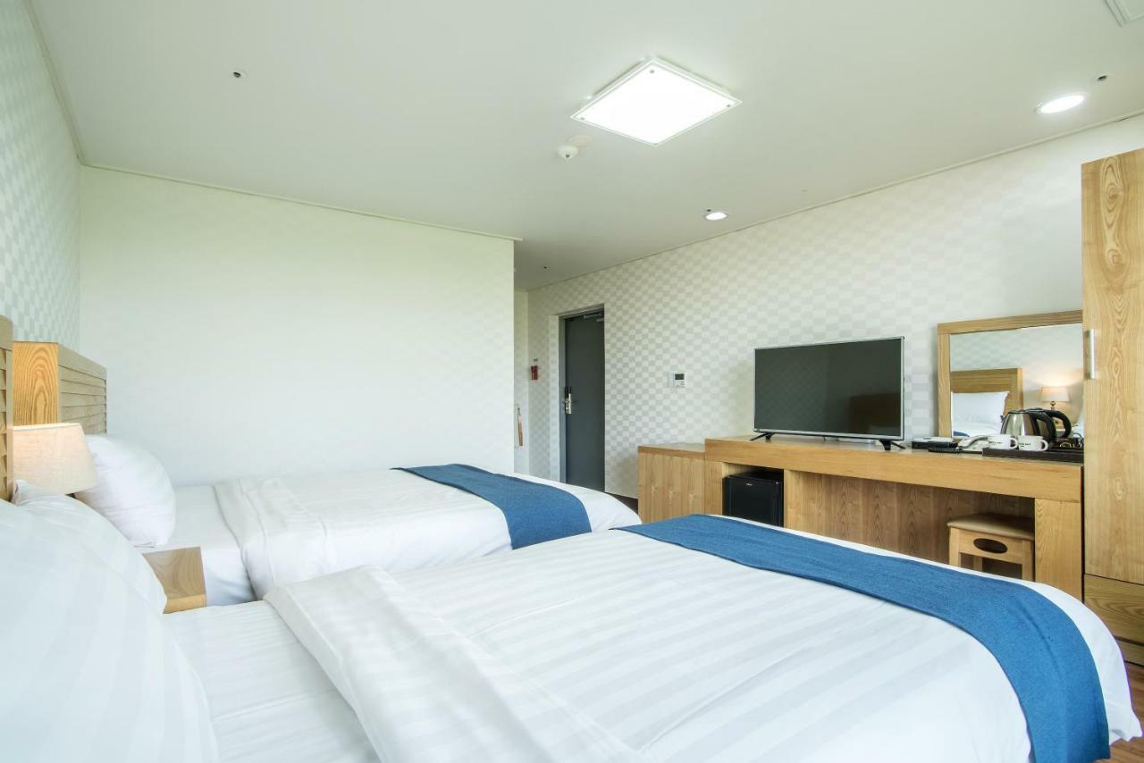 Breeze Bay Hotel Seogwipo Eksteriør bilde