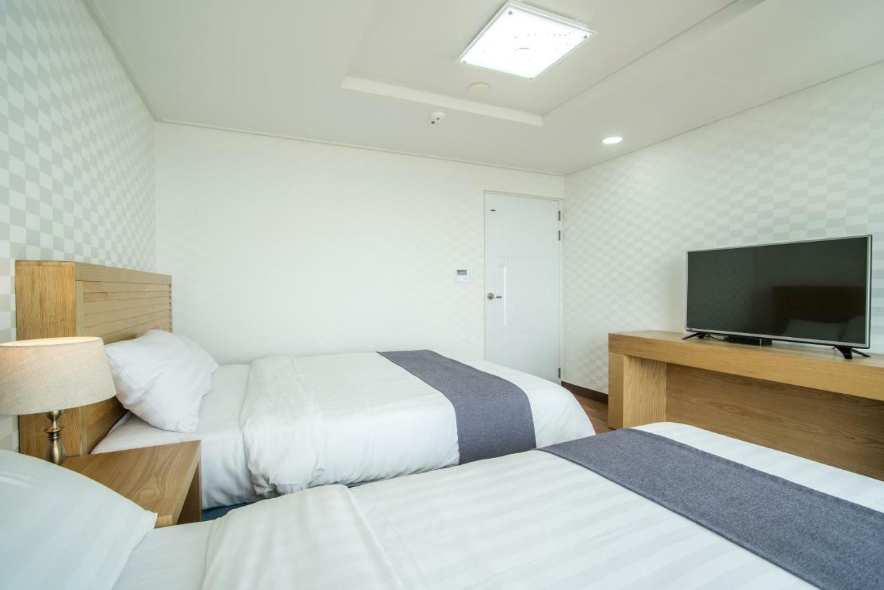 Breeze Bay Hotel Seogwipo Eksteriør bilde