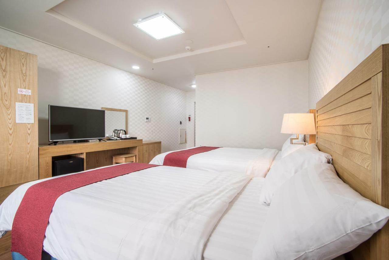 Breeze Bay Hotel Seogwipo Eksteriør bilde