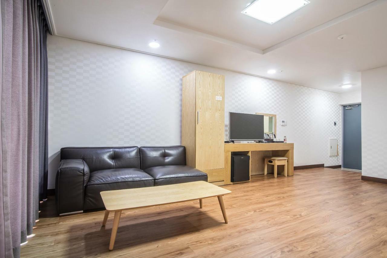 Breeze Bay Hotel Seogwipo Eksteriør bilde